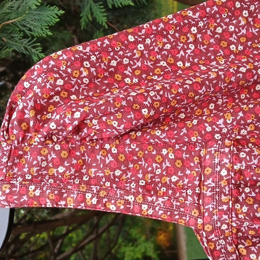 Universal Thread Red Floral Blouse Smocking 100% Cotton Sz Lg. Cottagecore - Picture 5 of 12